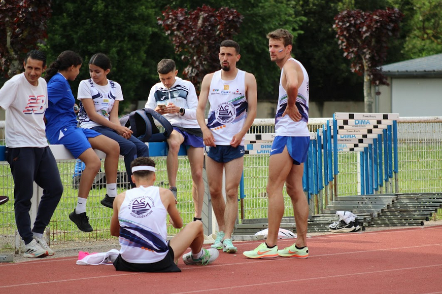 Ludovic Delpuech avec l'équipe Alès Cévennes Athlétisme